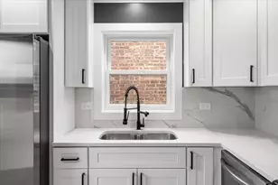 9737 S University Ave, Chicago, IL 60628 - Photo 18