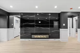 9737 S University Ave, Chicago, IL 60628 - Photo 8