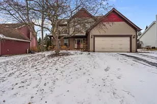 178 Mistwood Ln, North Aurora, IL 60542 - Photo 1