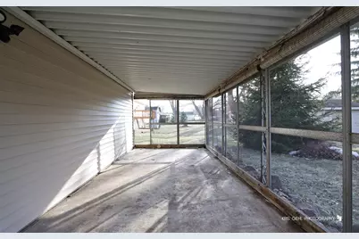 1070 Belle Plaine Avenue, Gurnee, IL 60031 - Photo 20