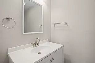 914 Brook St, Elgin, IL 60120 - Photo 16