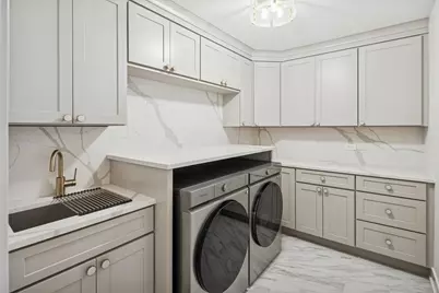 284 N Highland Avenue, Elmhurst, IL 60126 - Photo 20