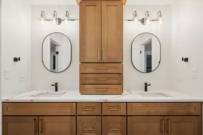 284 N Highland Avenue, Elmhurst, IL 60126 - Photo 18