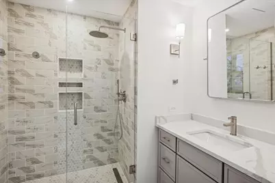 284 N Highland Avenue, Elmhurst, IL 60126 - Photo 16