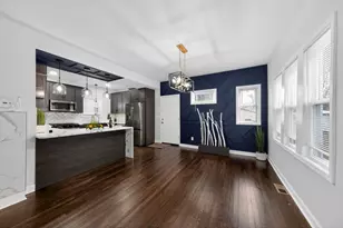 949 N Lockwood Ave, Chicago, IL 60651 - Photo 14