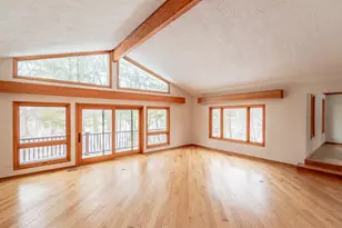 1636 Deerpath Cir, Winthrop Harbor, IL 60096 - Photo 2