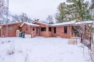 1636 Deerpath Cir, Winthrop Harbor, IL 60096 - Photo 20