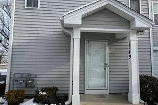 1349 Orleans Dr, Mundelein, IL 60060 - Photo 2