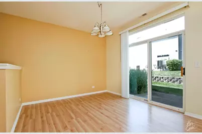 2806 Falling Waters Lane #2806, Lindenhurst, IL 60046 - Photo 4