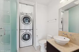 600 N Fairbanks Ct, Chicago, IL 60611 - Photo 14