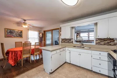 732 Whitney Avenue, Winthrop Harbor, IL 60096 - Photo 6