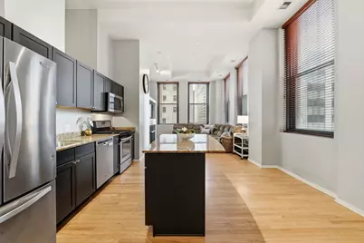 208 W Washington Street #611, Chicago, IL 60606 - Photo 8