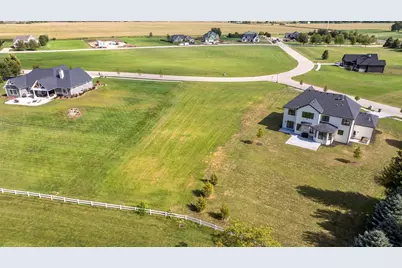 7751 Bentgrass Circle, Yorkville, IL 60560 - Photo 4