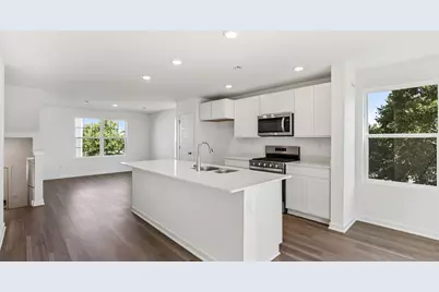 923 Briar Glen Court, Hampshire, IL 60140 - Photo 6