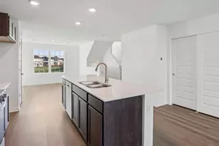 921 Briar Gln Ct, Hampshire, IL 60140 - Photo 8