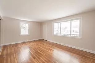 4005 N Park St, Westmont, IL 60559 - Photo 2