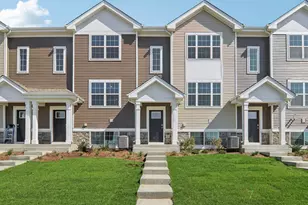 917 Briar Gln Ct, Hampshire, IL 60140 - Photo 1