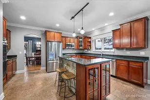 10613 Pebble Dr, Huntley, IL 60142 - Photo 8