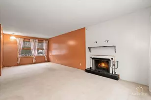 2924 W Bonnie Brook Ln, Waukegan, IL 60087 - Photo 6