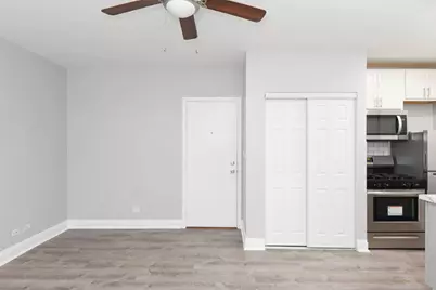 4241 N Kenmore Avenue #303, Chicago, IL 60613 - Photo 10