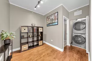 1901 S Calumet Ave, Chicago, IL 60616 - Photo 8