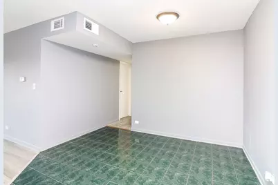 16B Kingery Quarter #208, Willowbrook, IL 60527 - Photo 4