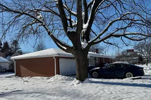 3051 S Scott St, Des Plaines, IL 60018 - Photo 36