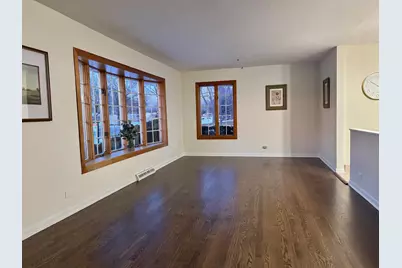 3051 S Scott Street, Des Plaines, IL 60018 - Photo 2