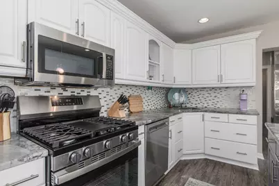 3312 N New England Avenue, Chicago, IL 60634 - Photo 14