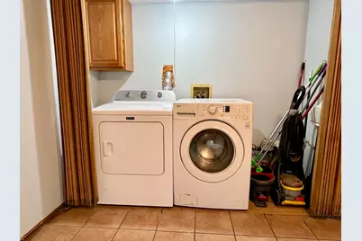 2611 E Martha Place, Burnham, IL 60633 - Photo 20