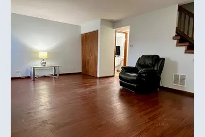 2611 E Martha Place, Burnham, IL 60633 - Photo 6