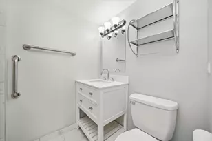 4240 N Keystone Ave, Chicago, IL 60641 - Photo 12