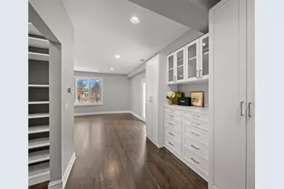 6732 N East Prairie Road, Lincolnwood, IL 60712 - Photo 28