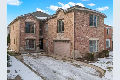 6732 N East Prairie Road, Lincolnwood, IL 60712 - Photo 2