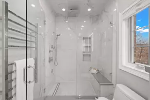 6732 N East Prairie Rd, Lincolnwood, IL 60712 - Photo 36