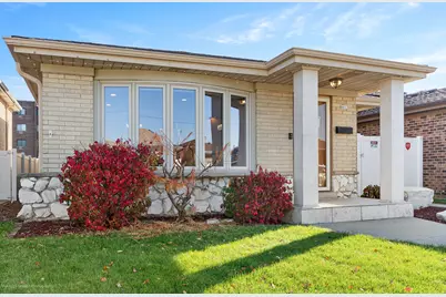 4615 N Maria Court, Chicago, IL 60656 - Photo 2