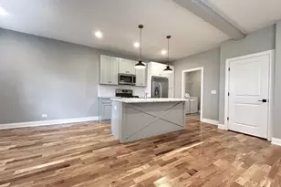 994 Center Dr, Marengo, IL 60152 - Photo 4