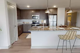 680 E Algonquin Rd, Schaumburg, IL 60173 - Photo 2