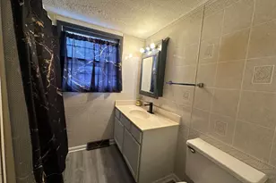 1421 Heather Dr, Aurora, IL 60506 - Photo 6