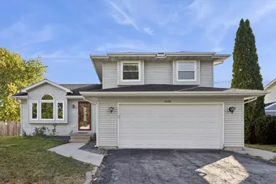 1424 Phoenix Lane, Joliet, IL 60431 - Photo 2