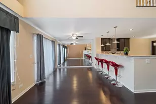 9026 Heathwood Circle, Niles, IL 60714 - Photo 8