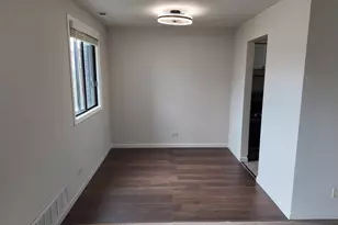 15711 Peggy Ln, Oak Forest, IL 60452 - Photo 6