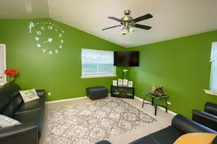 1223 Greenfield Ave, Waukegan, IL 60085 - Photo 4