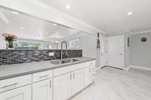 6315 W 83rd Pl, Burbank, IL 60459 - Photo 14