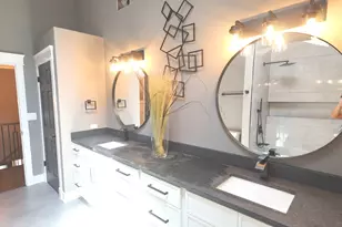 2221 Donegal Dr, Darien, IL 60561 - Photo 44