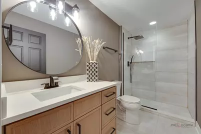 2221 Donegal Drive, Darien, IL 60561 - Photo 24