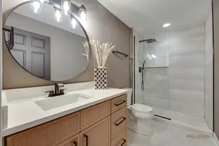 2221 Donegal Dr, Darien, IL 60561 - Photo 24