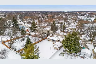 321 E Ardmore Avenue, Roselle, IL 60172 - Photo 36