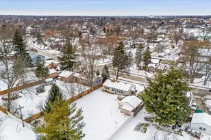 321 E Ardmore Ave, Roselle, IL 60172 - Photo 36