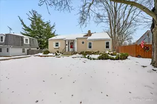 321 E Ardmore Ave, Roselle, IL 60172 - Photo 26